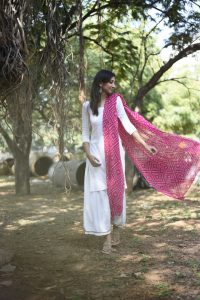 desi valentines day look, valentines day outfit ideas, valentines day pink outfit, hyderabad fashion blog, top hyderabad fashion blog, top indian fashion blog